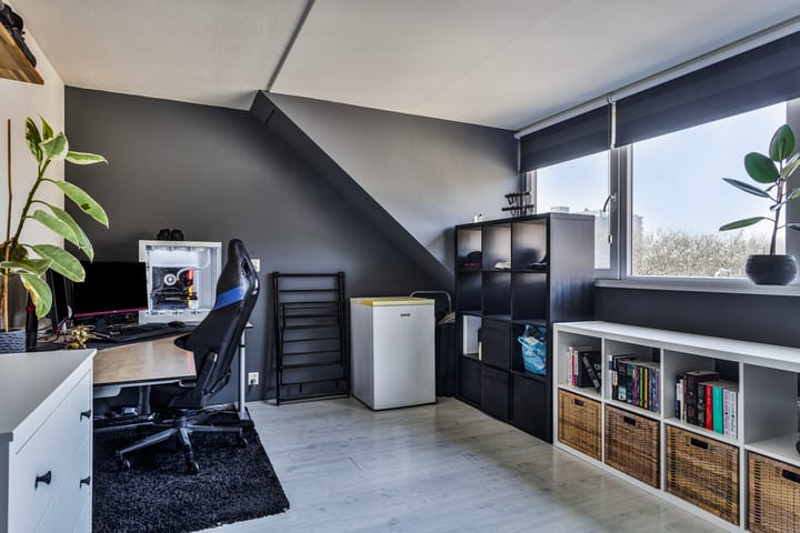 Foto 21 van J. Sasboutstraat 12