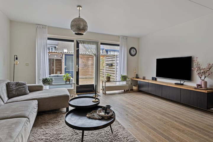 Foto 2 van Catharina van Rennesstraat 12