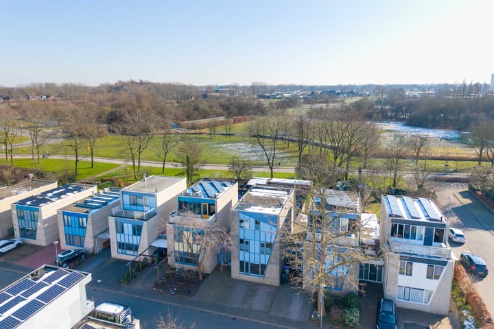 Foto 7 van Van Loghemstraat 26