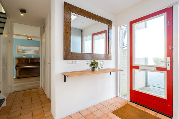 Foto 12 van Van Loghemstraat 26