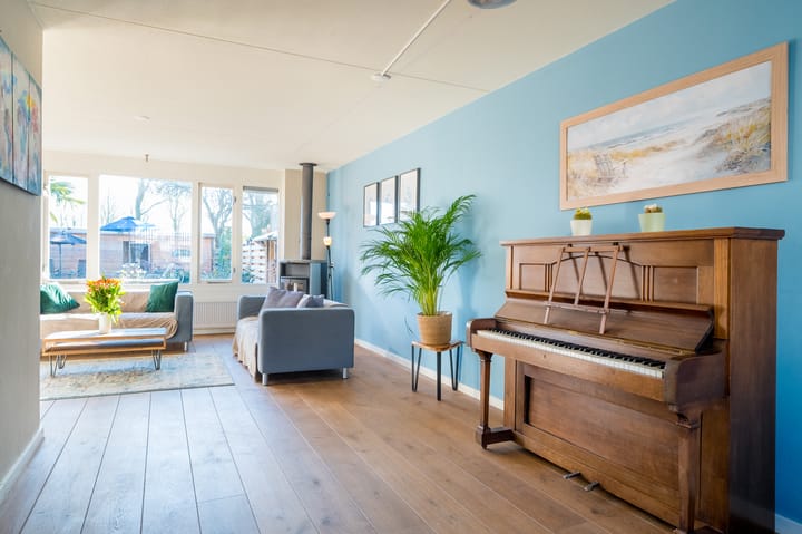 Foto 13 van Van Loghemstraat 26