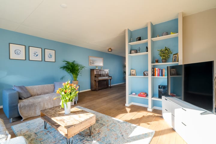 Foto 16 van Van Loghemstraat 26