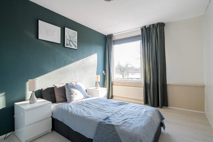 Foto 32 van Van Loghemstraat 26