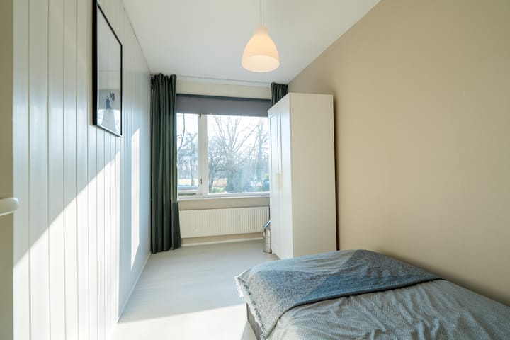 Foto 34 van Van Loghemstraat 26