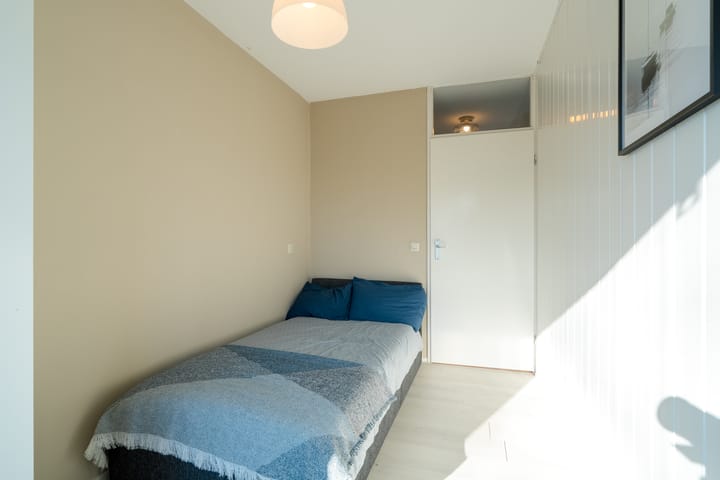 Foto 35 van Van Loghemstraat 26