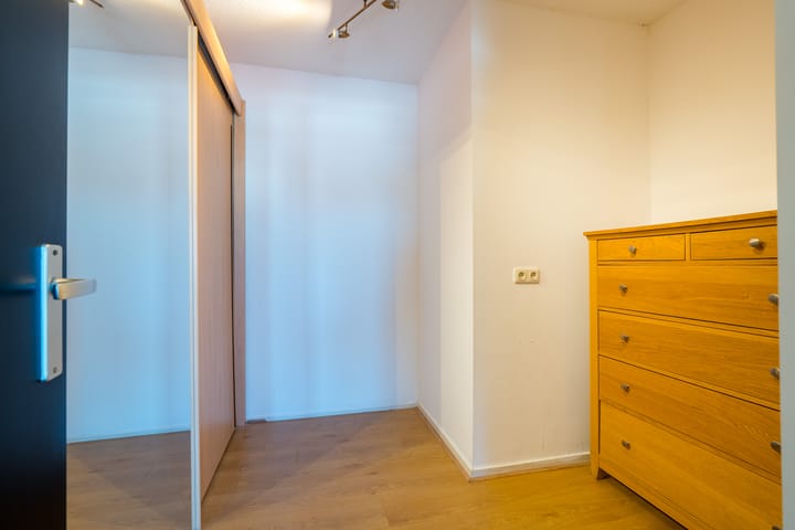 Foto 42 van Van Loghemstraat 26