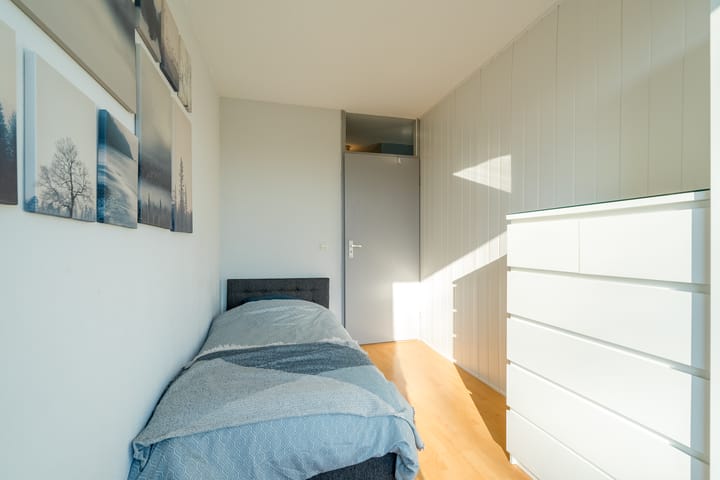 Foto 47 van Van Loghemstraat 26