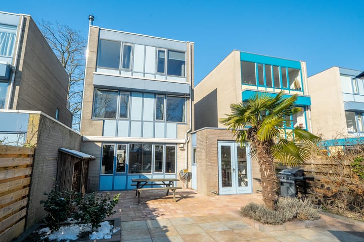 Foto 49 van Van Loghemstraat 26