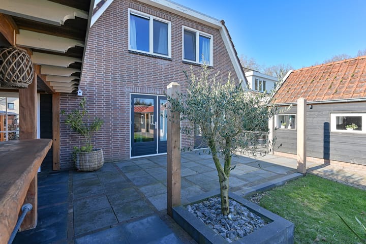 Foto 71 van Kerkweg 14