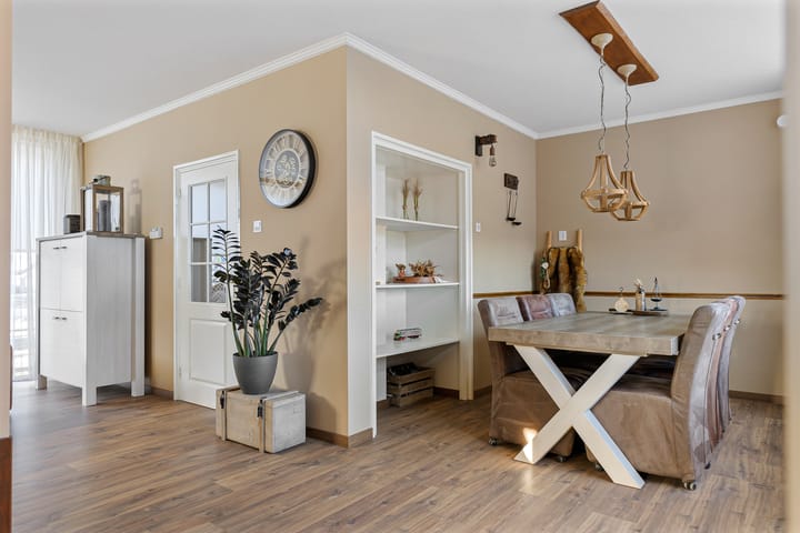 Foto 8 van Schoolstraat 142