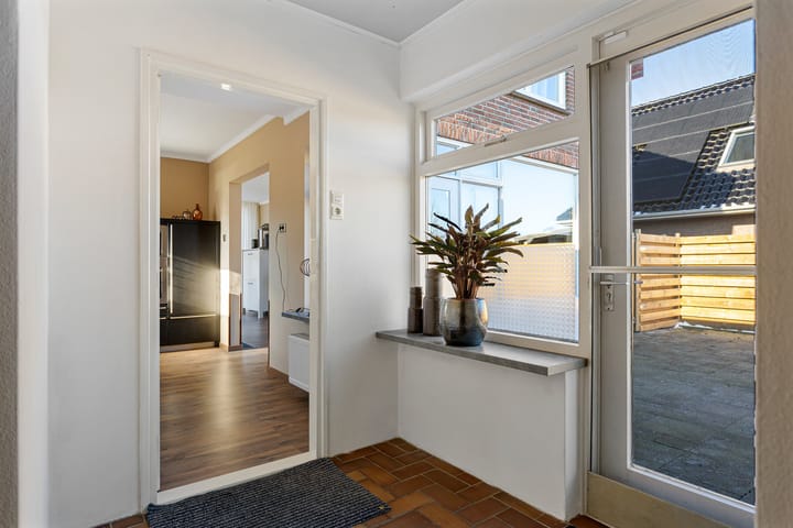 Foto 14 van Schoolstraat 142