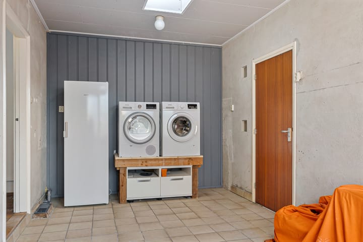 Foto 18 van Schoolstraat 142