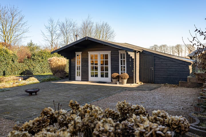 Foto 36 van Schoolstraat 142