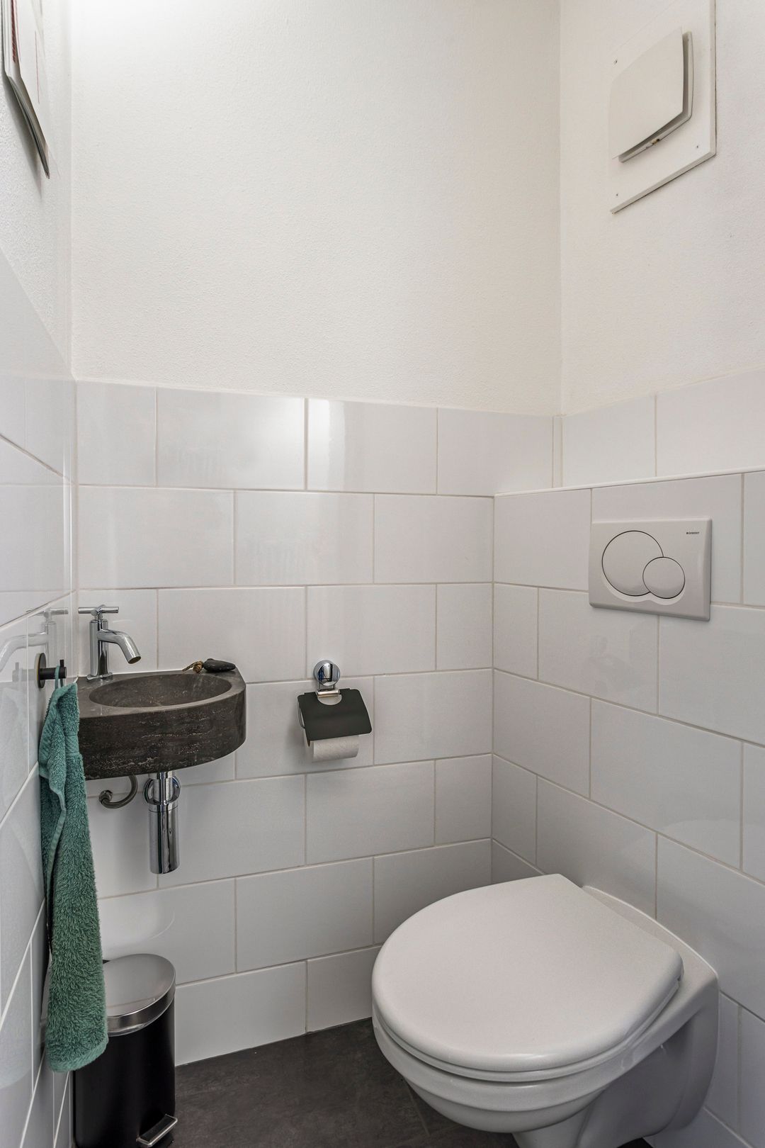 Foto 2 van Damstraat 60