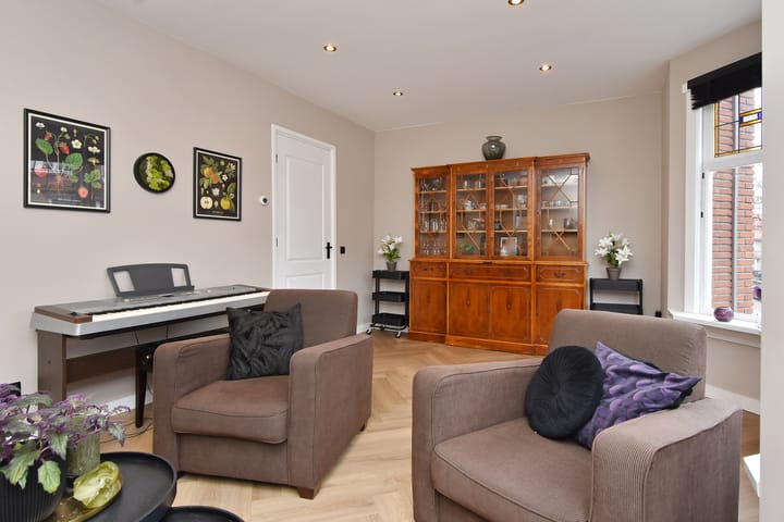 Foto 18 van Elise van Calcarstraat 27