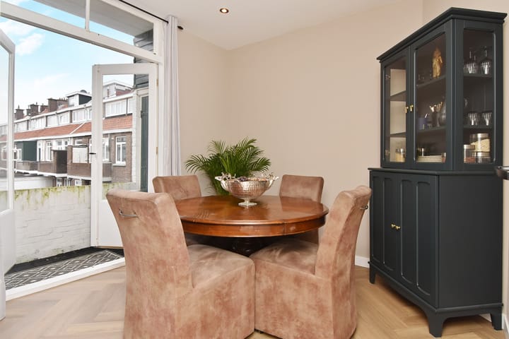 Foto 21 van Elise van Calcarstraat 27