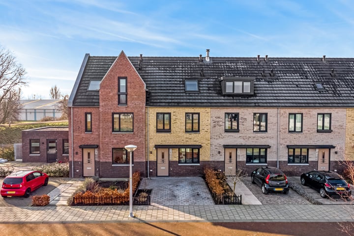 Bekijk foto van Nicolaas Walensdreef 2