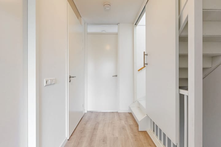 Foto 10 van Nicolaas Walensdreef 2