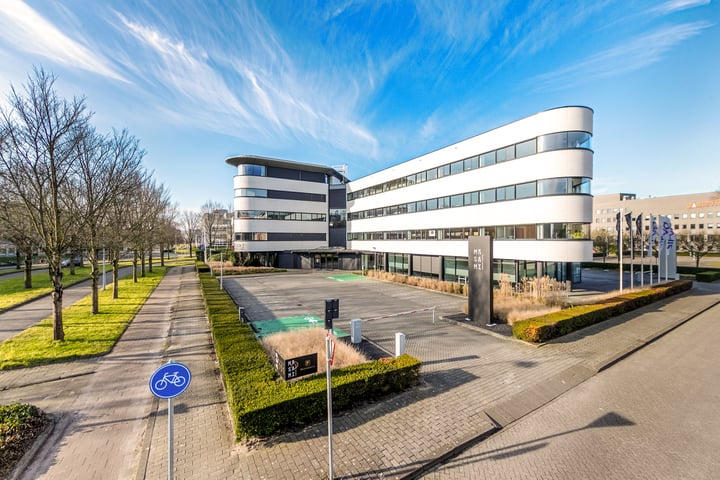 Polarisavenue 151, Hoofddorp