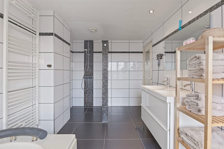 Foto 16 van Peter Huyssenslaan 61