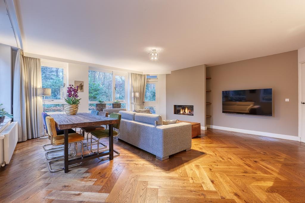 Photo 1 of Johan van Oldenbarneveltlaan 33