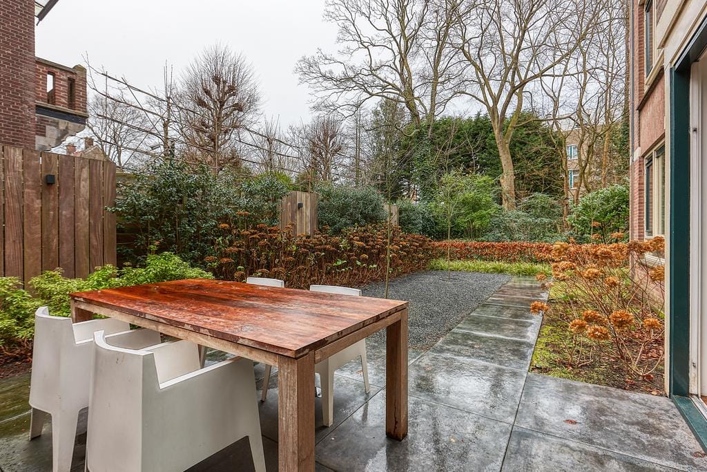 Photo 3 of Johan van Oldenbarneveltlaan 33