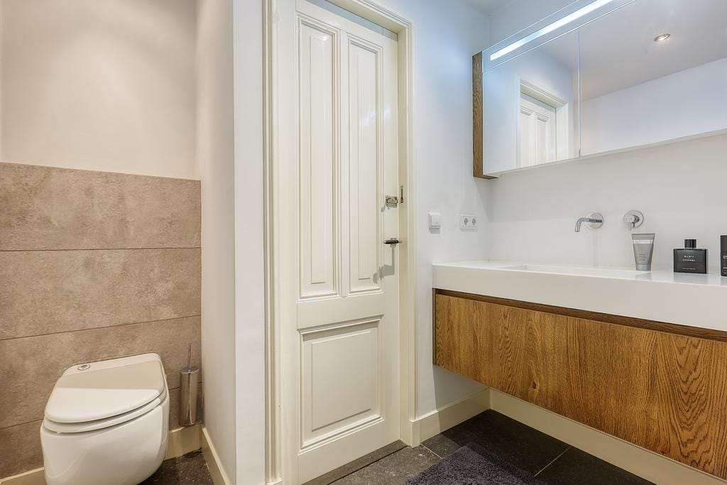 Photo 18 of Johan van Oldenbarneveltlaan 33