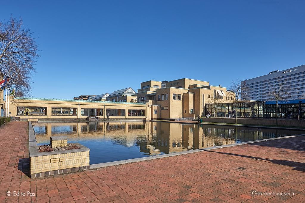 Photo 33 of Johan van Oldenbarneveltlaan 33