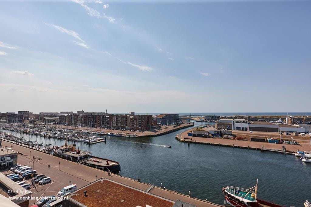 Photo 35 of Johan van Oldenbarneveltlaan 33