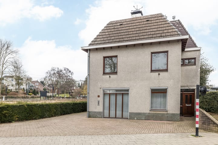 Foto 3 van Doctor Huntjensstraat 1