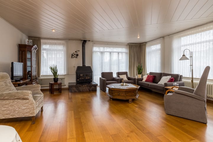 Photo 7 of Doctor Huntjensstraat 1