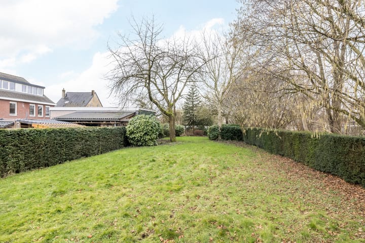 Photo 36 of Doctor Huntjensstraat 1