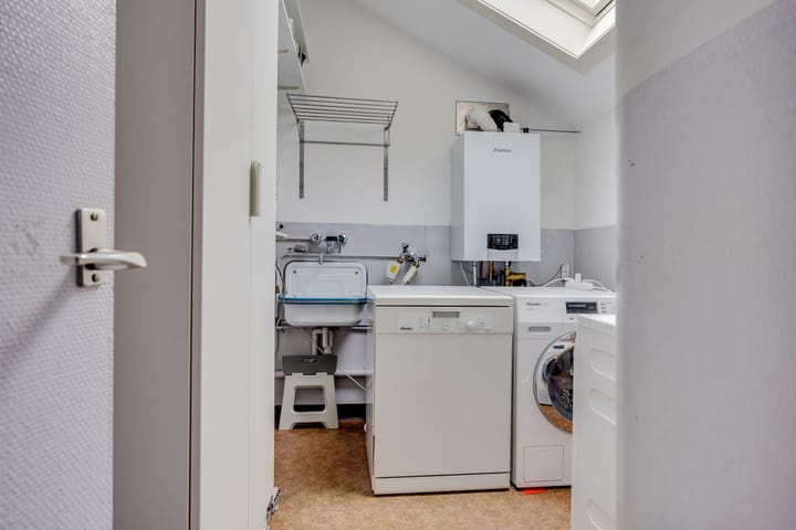 Photo 38 of Ceramstraat 3