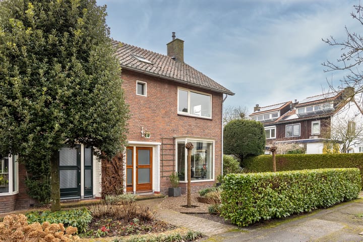 Photo 41 of Ceramstraat 3