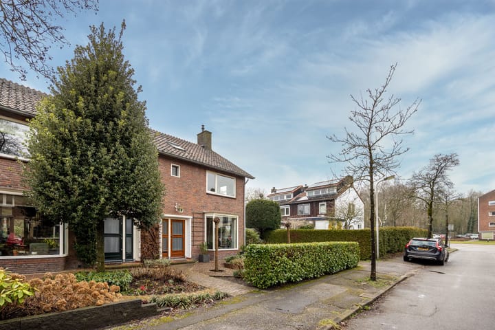 Photo 45 of Ceramstraat 3