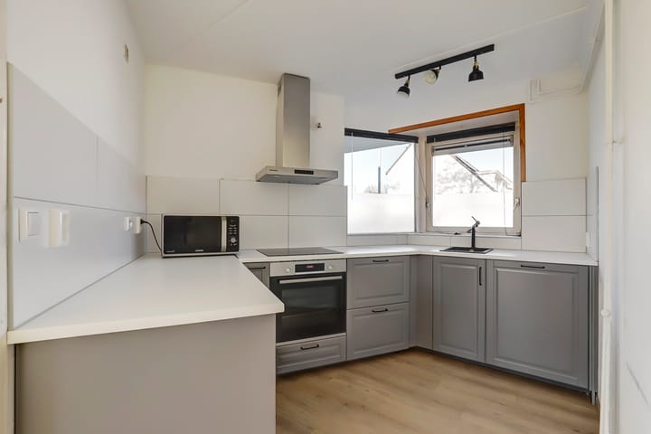 Photo 2 of Rosa Luxemburgstraat 6