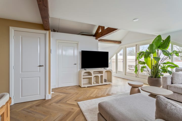 Foto 8 van Heemskerkerweg 80-C