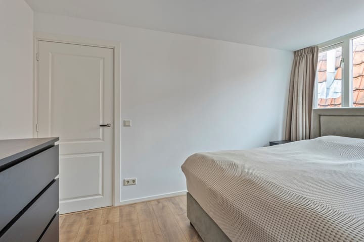 Foto 21 van Heemskerkerweg 80-C