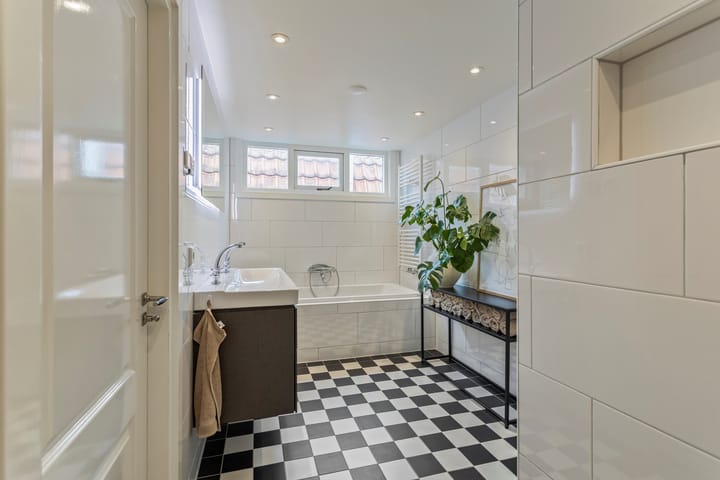 Foto 26 van Heemskerkerweg 80-C