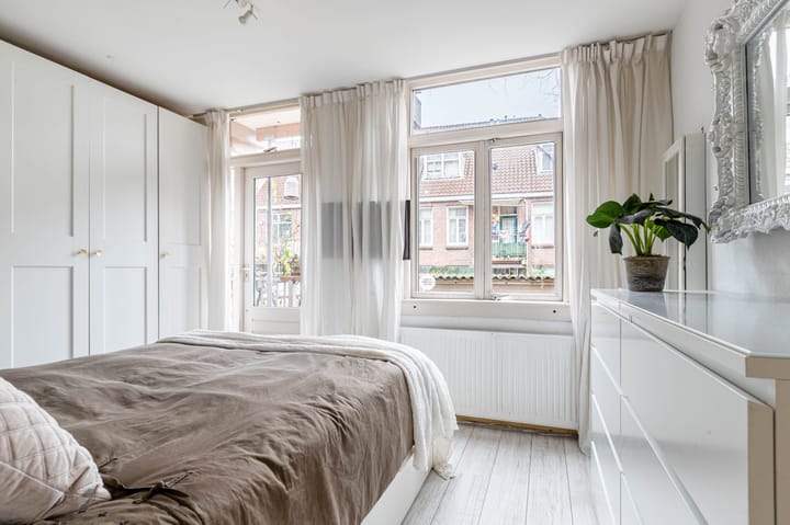 Photo 13 of Adelaarsweg 70-A