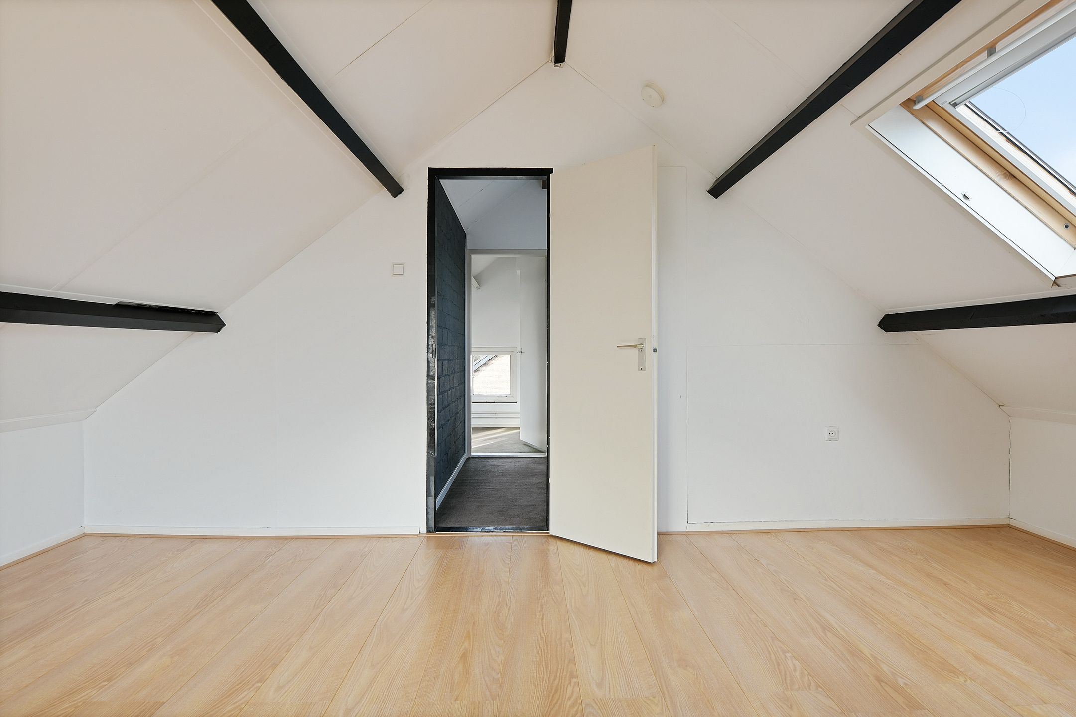 Foto 24 van Eiberlaan 17