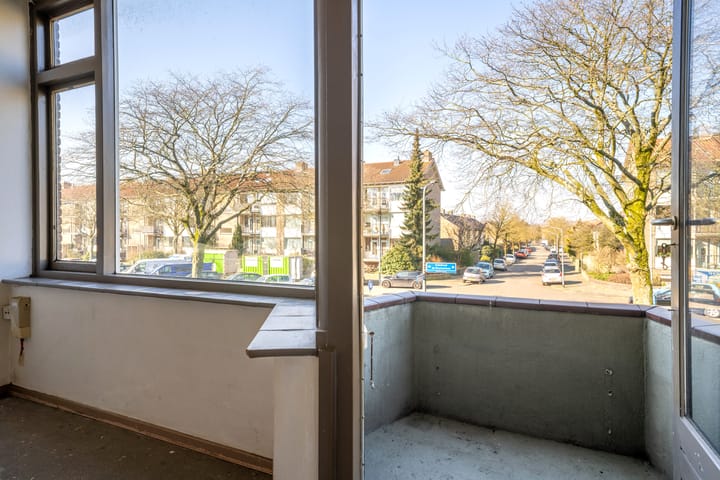 Photo 6 of Admiraal de Ruyterlaan 131