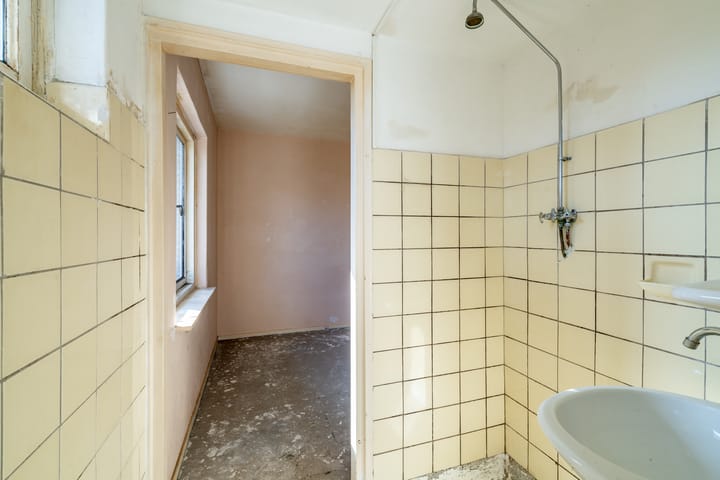 Photo 16 of Admiraal de Ruyterlaan 131