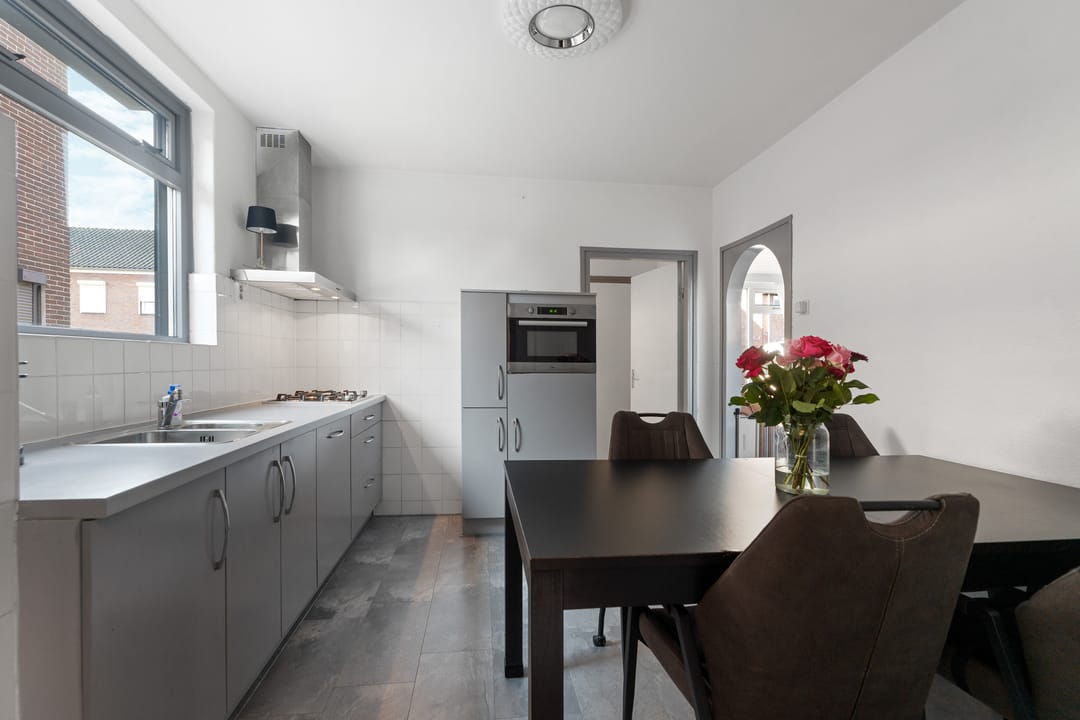 Photo 2 of Sint Petrusstraat 6