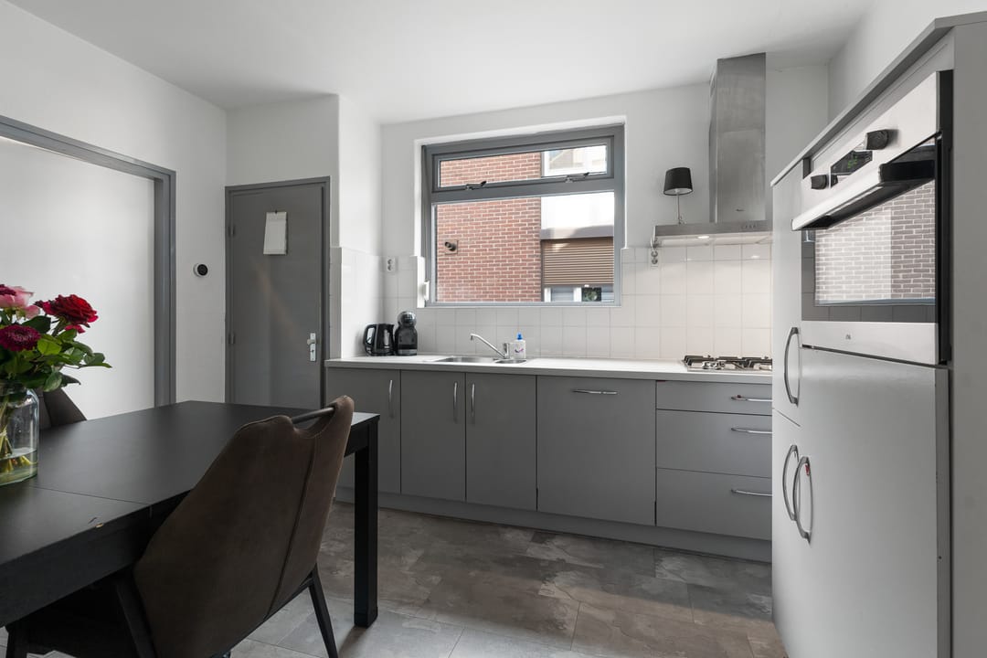 Photo 13 of Sint Petrusstraat 6