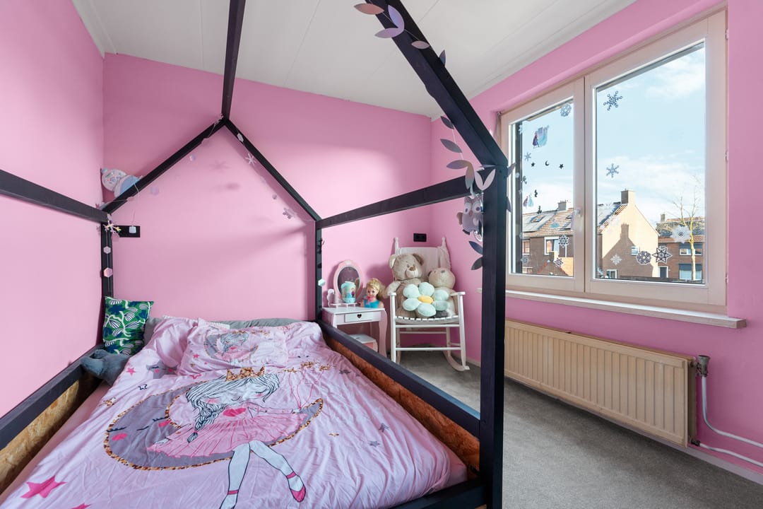 Photo 17 of Sint Petrusstraat 6