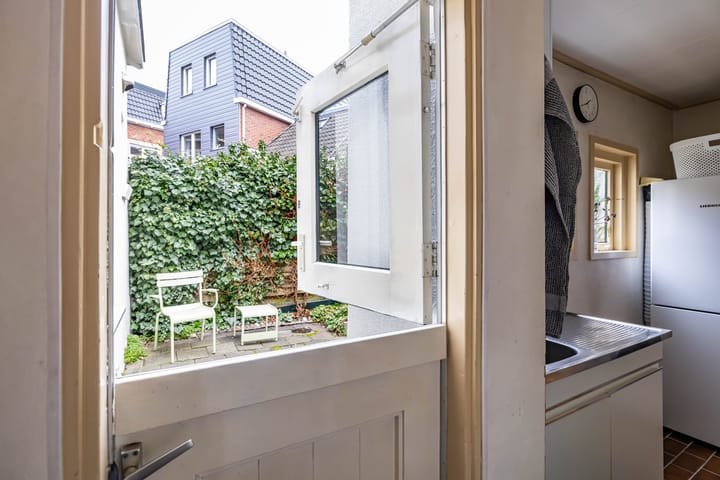 Foto 24 van Ooster Badstraat 8