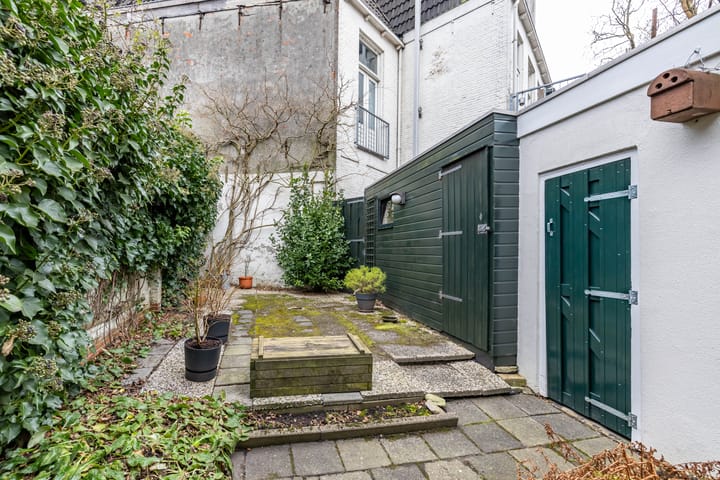 Foto 28 van Ooster Badstraat 8