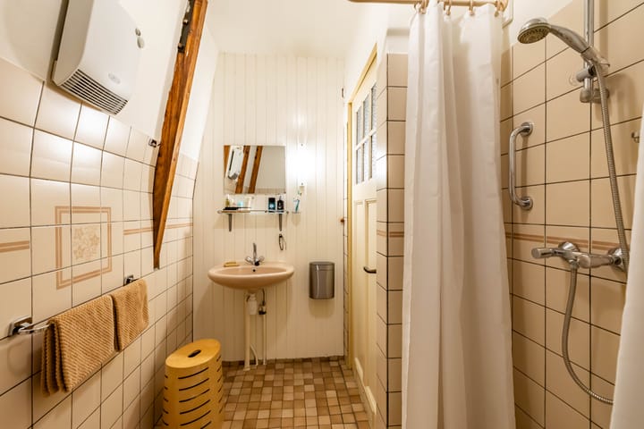 Foto 41 van Ooster Badstraat 8