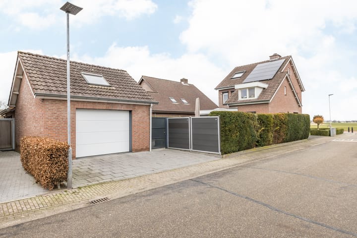 Foto 47 van Mesweg 37